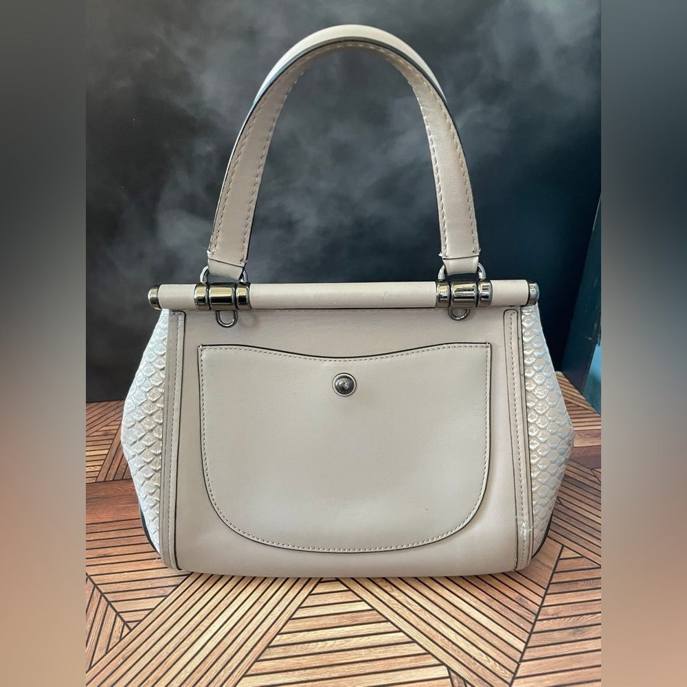 Coach Tea Rose Drifter (needs TLC) - Picture 5 of 8